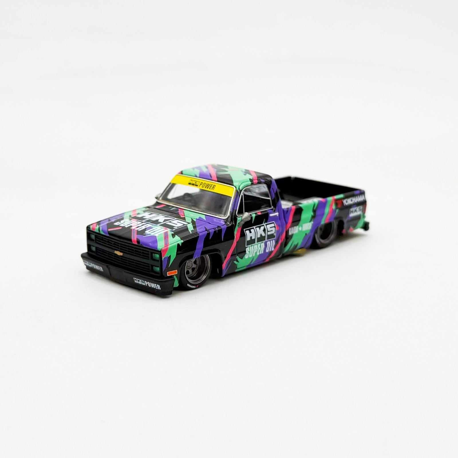 Mini GT x Kaido House 1:64 Chevrolet Silverado KAIDO HKS V1