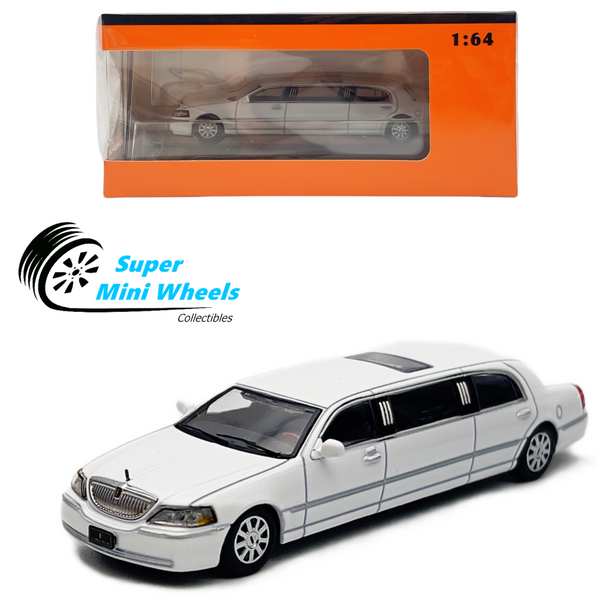 GCD 1:64 2003 Lincoln Extended Edition Town Car Limousine White