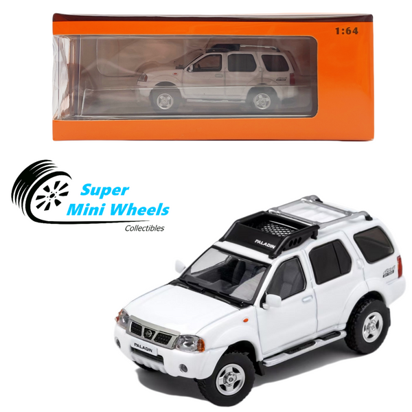 GCD 1:64 Nissan Paladin Off-Road White