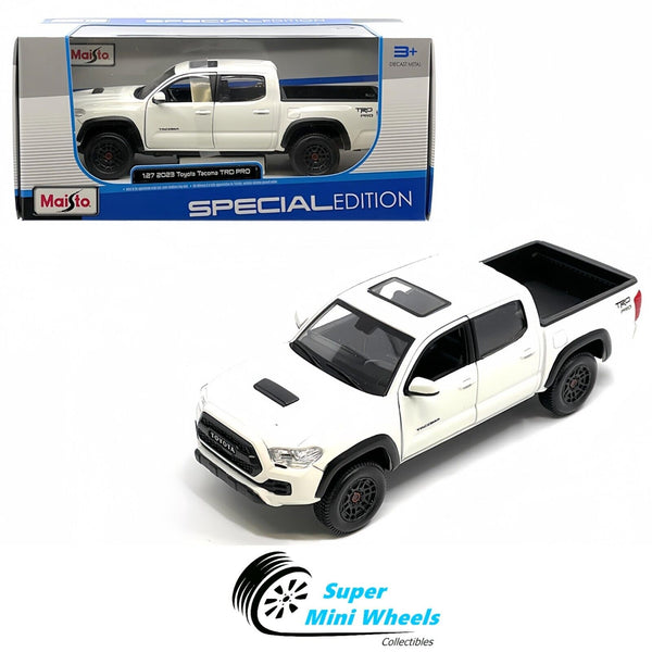 Maisto 1:27 2023 Toyota Tacoma TRD Pro – White