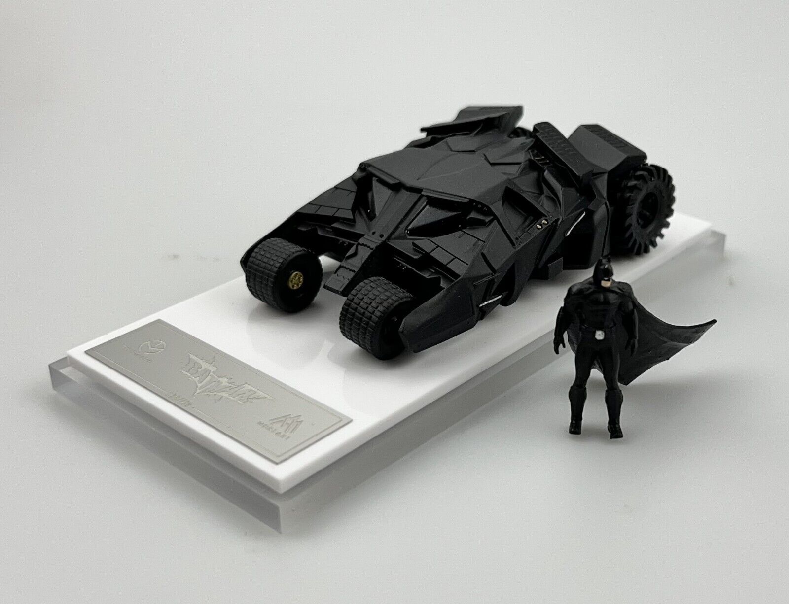 TIMEMICRO × MOREART THE DARK KNIGHT Time Micro x MoreArt 1:64 The Dark Knight Batmobile with Batman