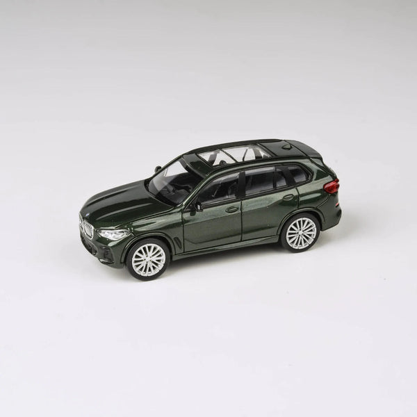 PARA64 - 2018 BMW X5  Green (Verdes Ermes) LHD - Diecast Model - 1:64