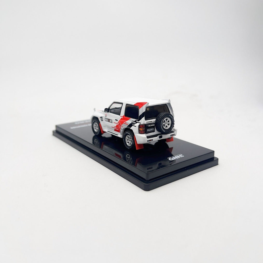 INNO64 1:64 Mitsubishi Pajero Evolution Ralliart – Super Mini Wheels