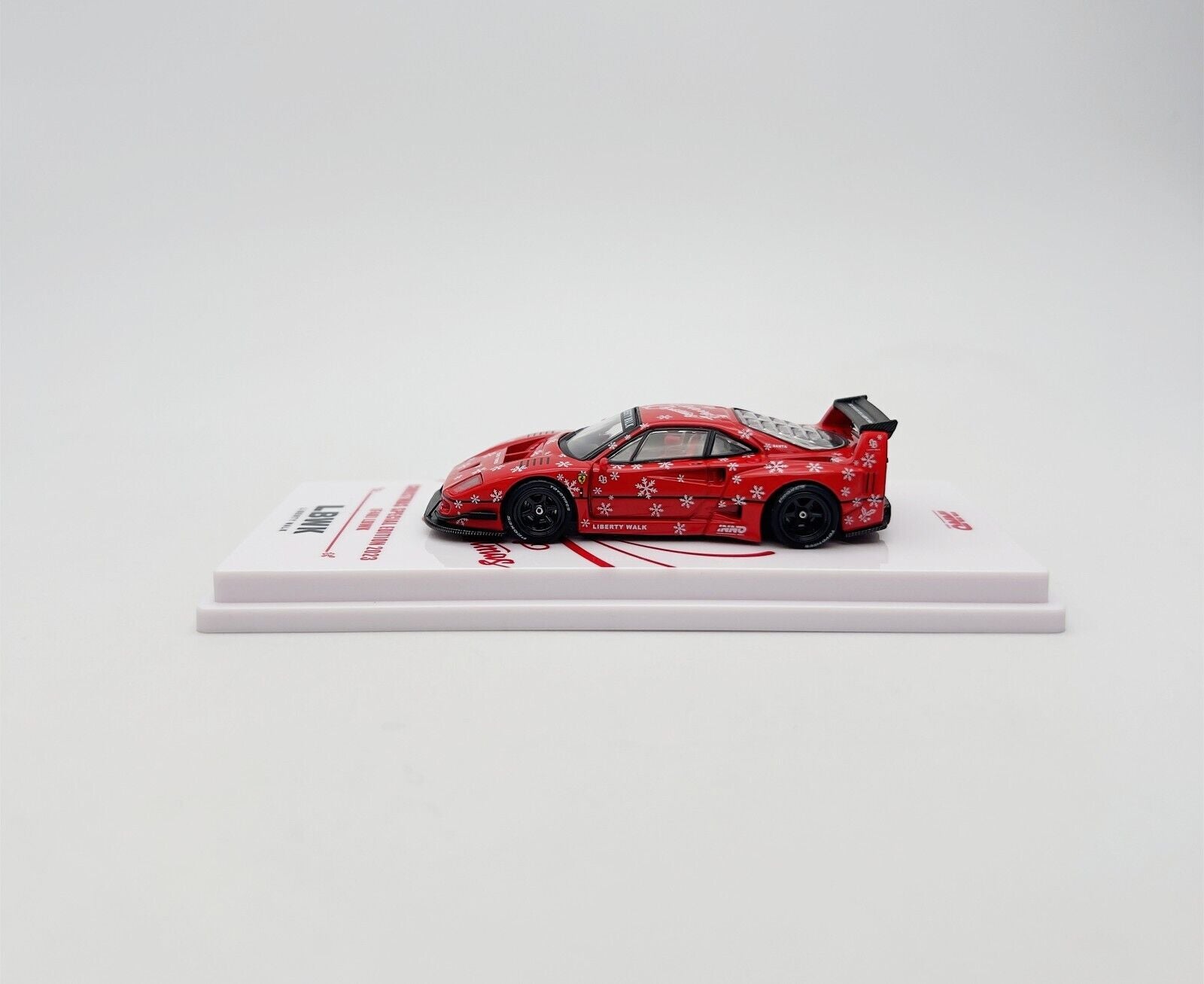 INNO64 1:64 LBWK Ferrari F40 Red Christmas Special Edition 2023