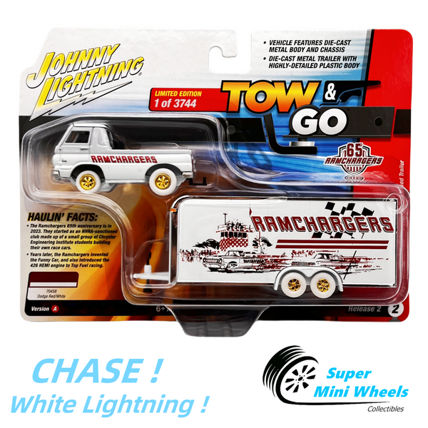 CHASE ! Johnny Lightning 1:64 - 1965 Dodge A-100 Pickup w/Enclosed Trailer